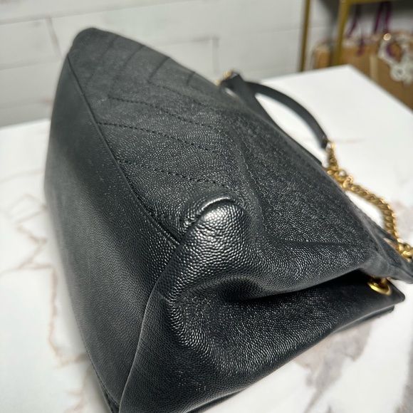 SOLD ❌❌❌ Yves Saint Laurent Black Chevron Shoulder Bag with Gold Chain - Picture 12 of 15
